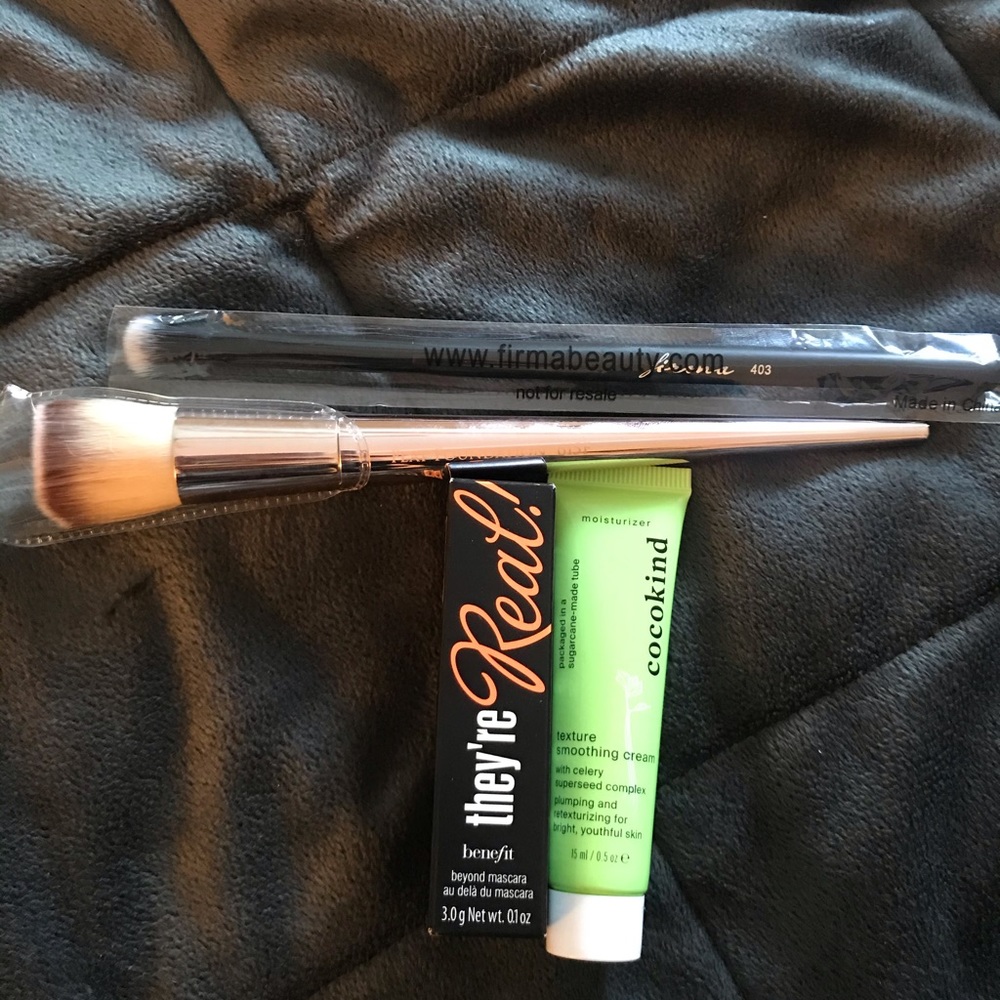 Makeup bundle
